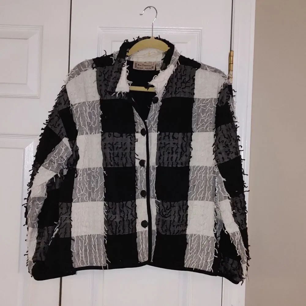 New Direction shag button jacket  Sz